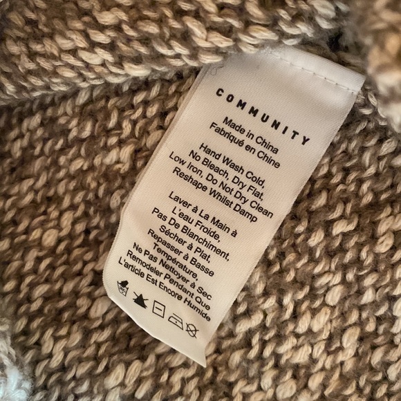 ARITZIA COMMUNITY with wool grey&cream turtleneck chunky knit sweater size small - Picture 13 of 14